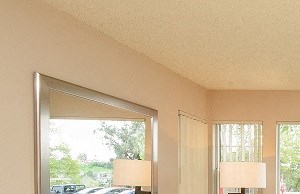 Living Room l Sundance Apartments in Vallejo CA